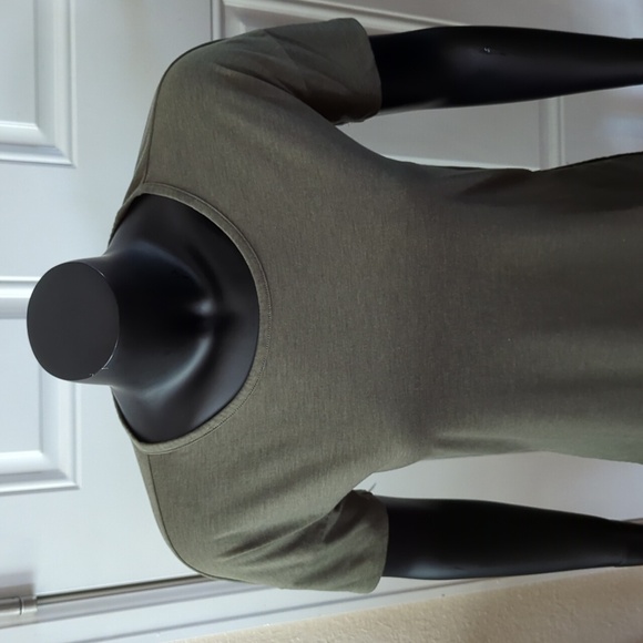 Nike Dri-Fit Tee XS - Picture 2 of 12